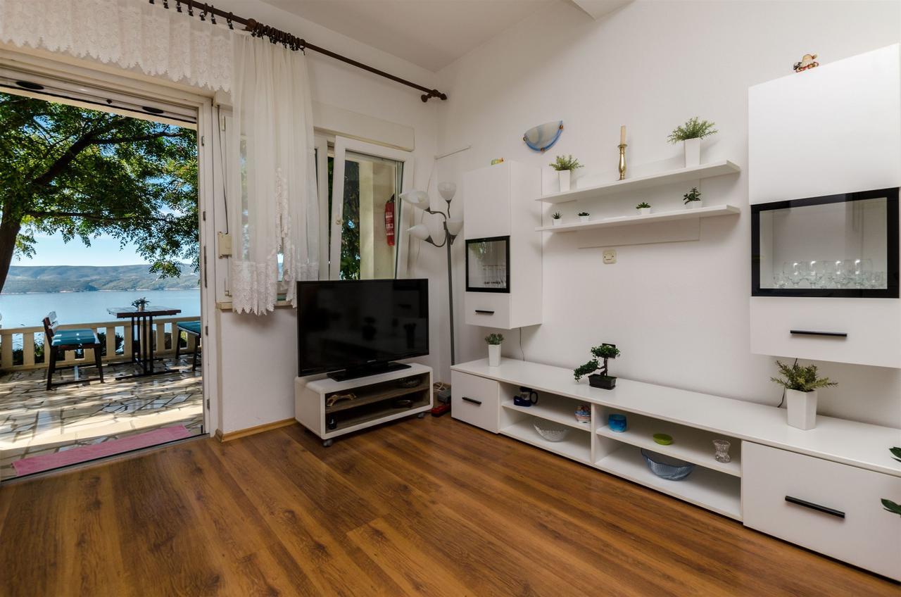 Apartments Zdenka Omiš Εξωτερικό φωτογραφία