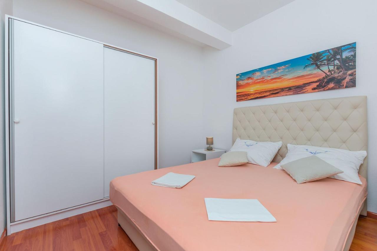 Apartments Zdenka Omiš Εξωτερικό φωτογραφία